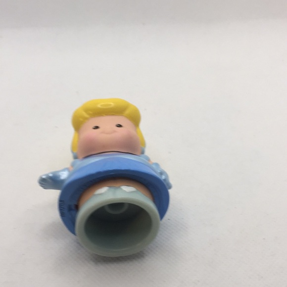 Fisher-Price Little People Disney Princess Cinderella Figure Toy Doll 2.5" - Picture 4 of 7